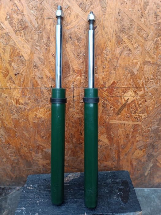 Вкладыши передних стоек ваз 2108-15 почти новые