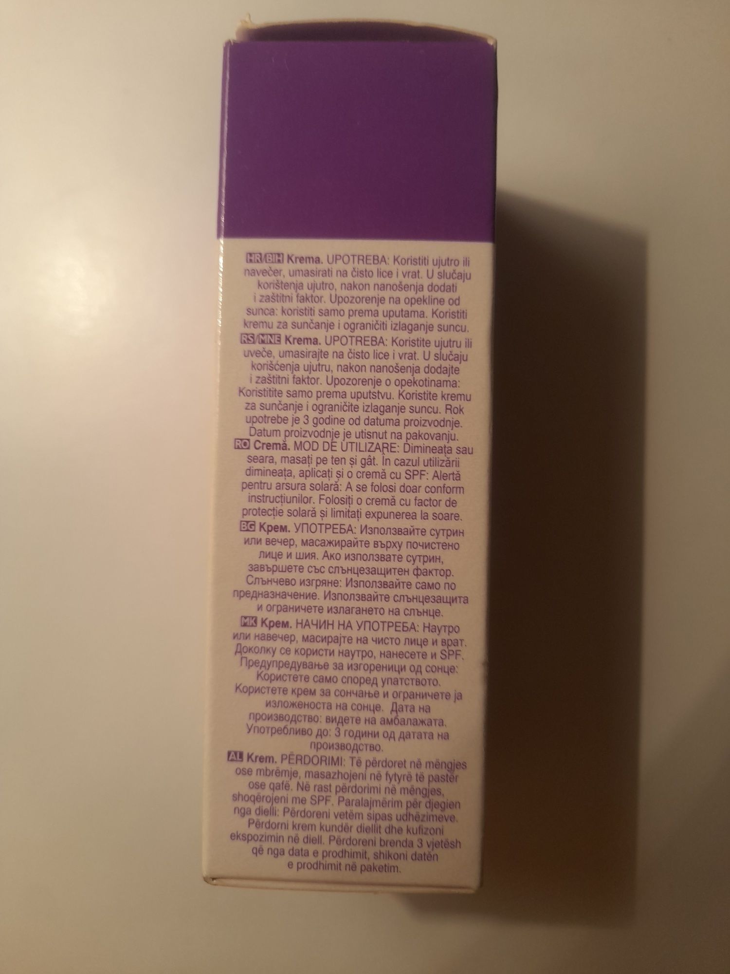 Krem przeciwtrądzikowy cleanskin AVON