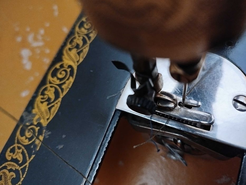 Швейная машина, без станины