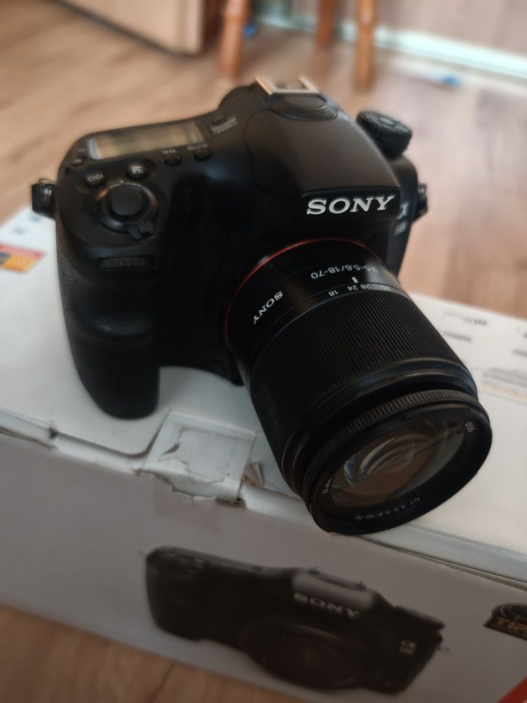 Sony alfa a68 Niski przebieg 2500 zdjęć jak nowa Lustrzanka aparat
