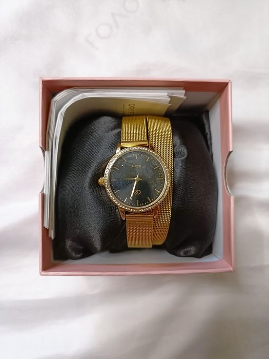 Relógio novo de marca