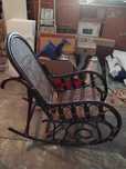 Fotel bujany drewniany rattan rattanowy drewno boho skandynawski antyk