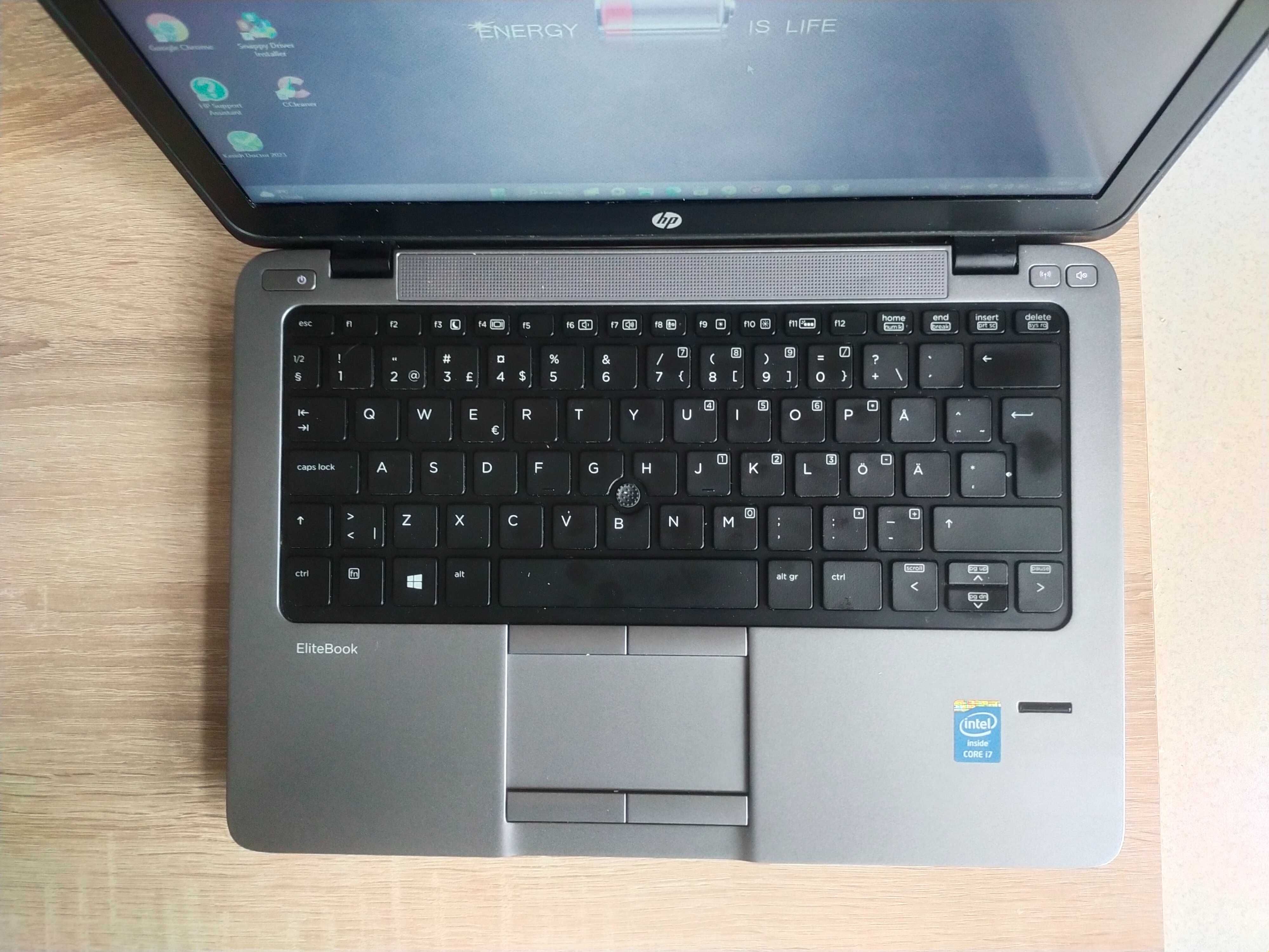 HP 820 G1 i7 4500U 12 / 256GB SSD