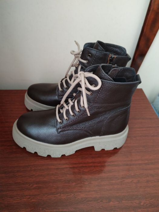 Черевики жіночі демісезонні нові