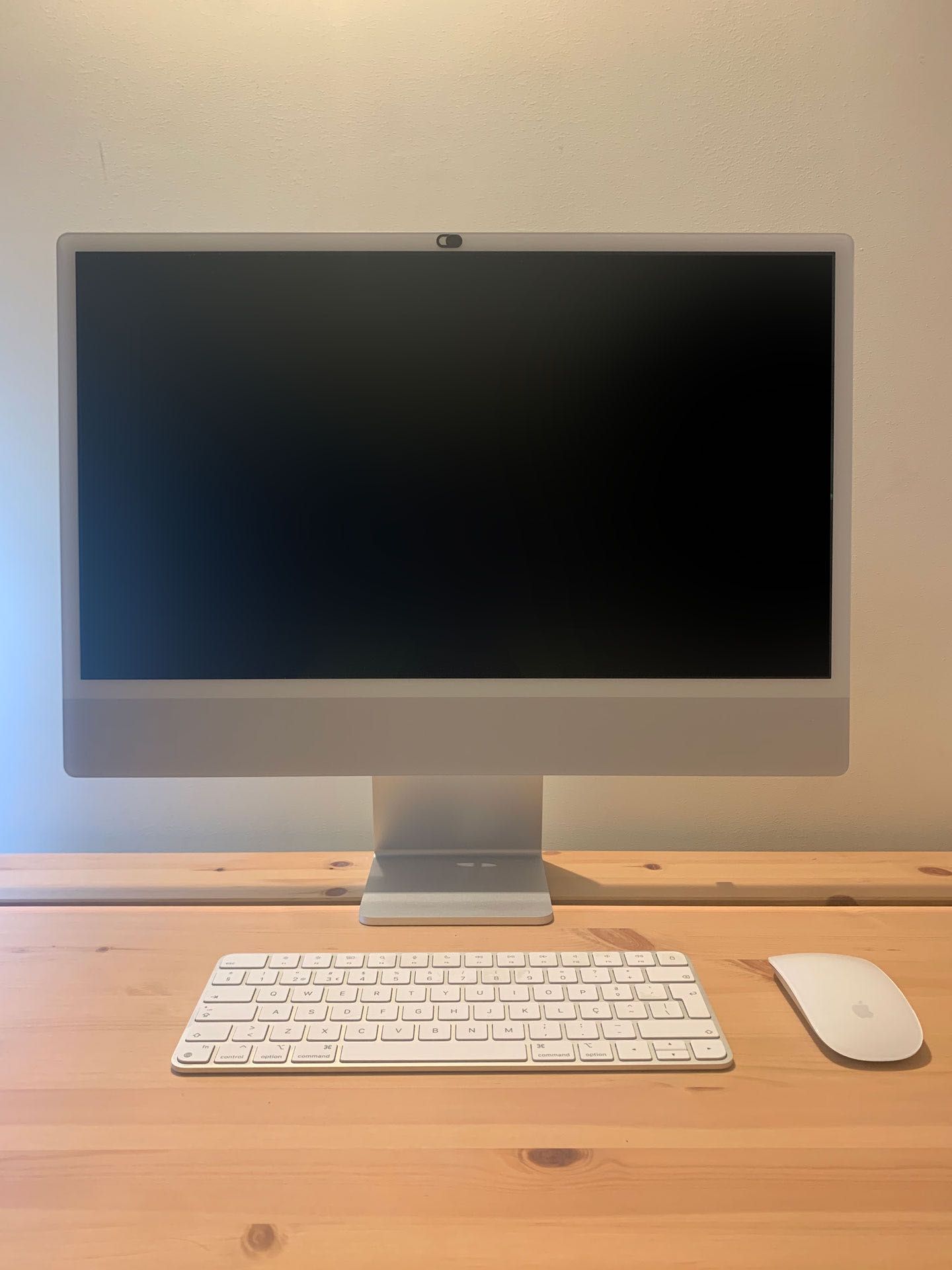 iMac 24″ M1 2021 – 16 GB RAM – com caixa original