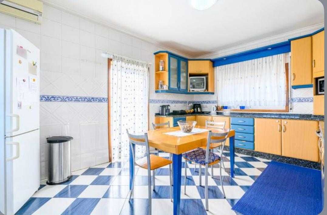 quartos com cama de casal para alugar