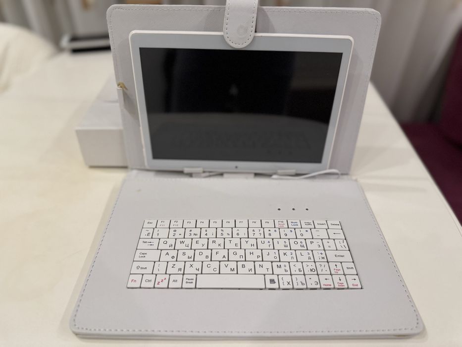 Самсунг SAMSUNG Galaxy TAB планшет