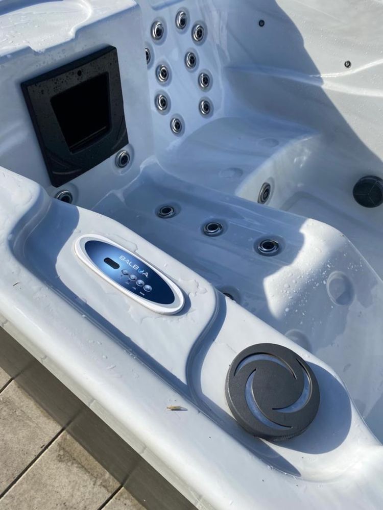 Wanna ogrodowa jacuzzi spa balboa 2019r leżanka 3 osobowa hydromasaż