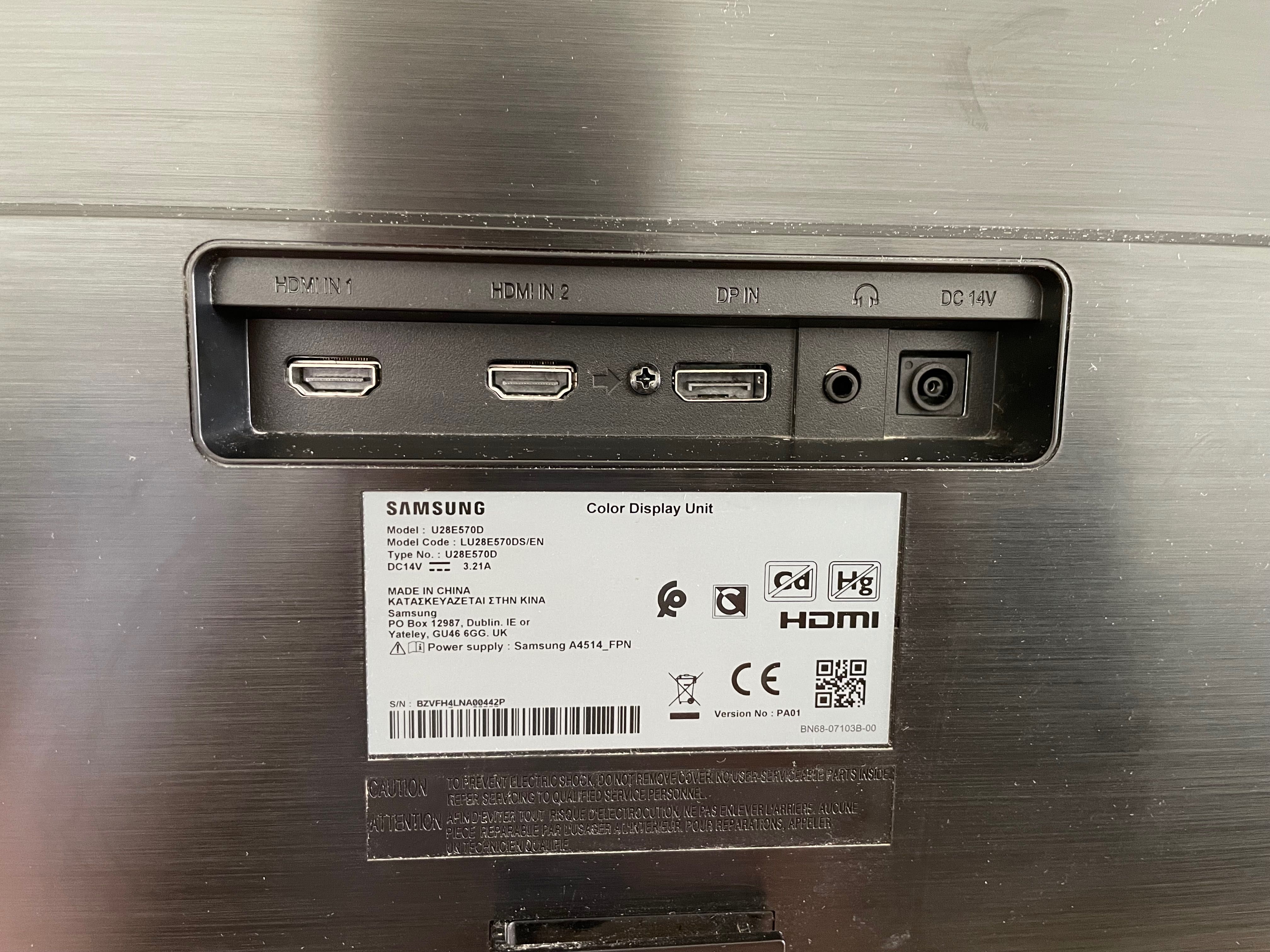 Monitor samsung 4K UHD 3840x2160