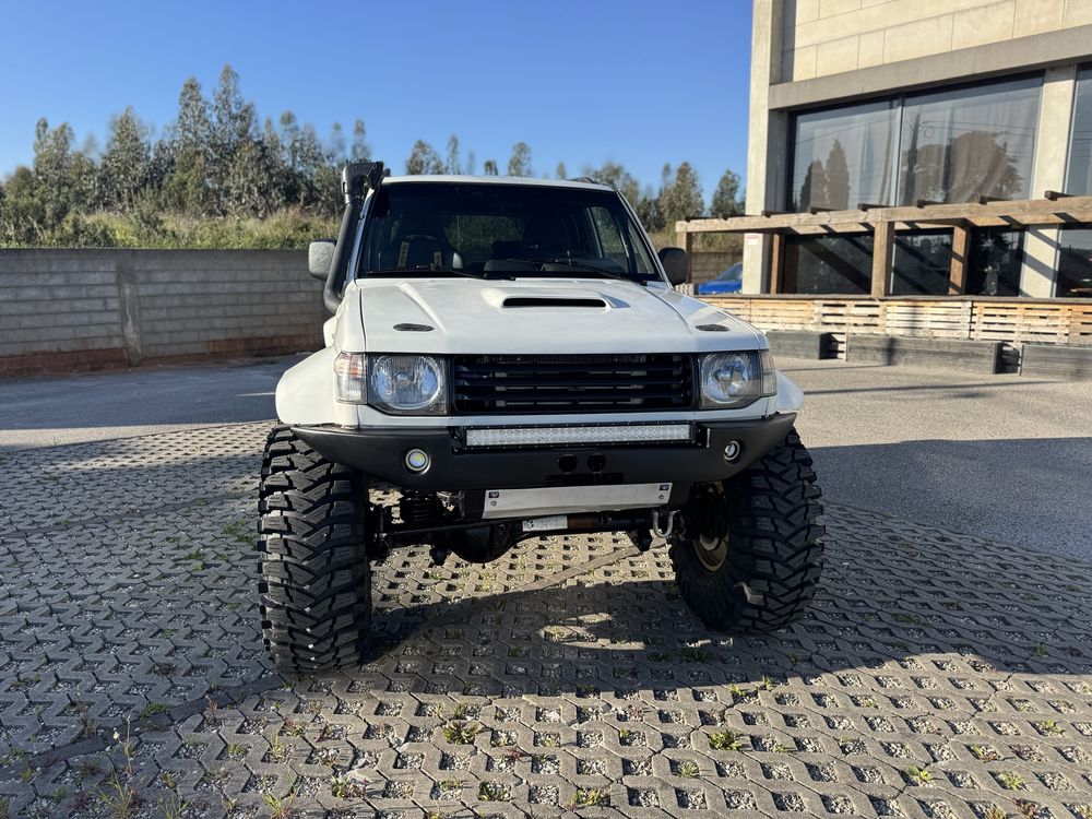 Mitsubishi Pajero M57