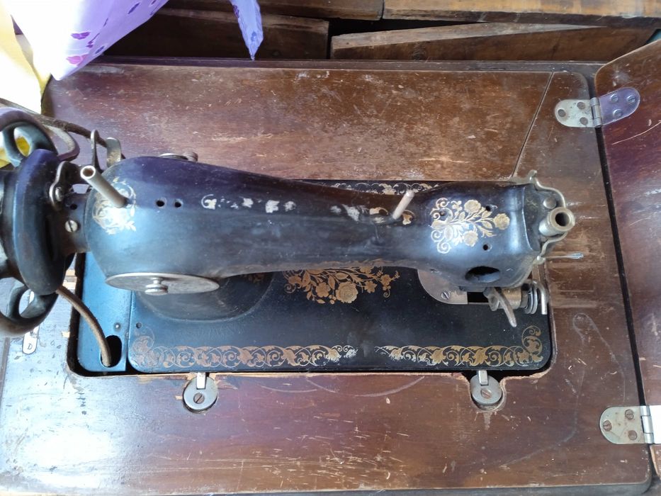 Швейная машинка типа Зингер