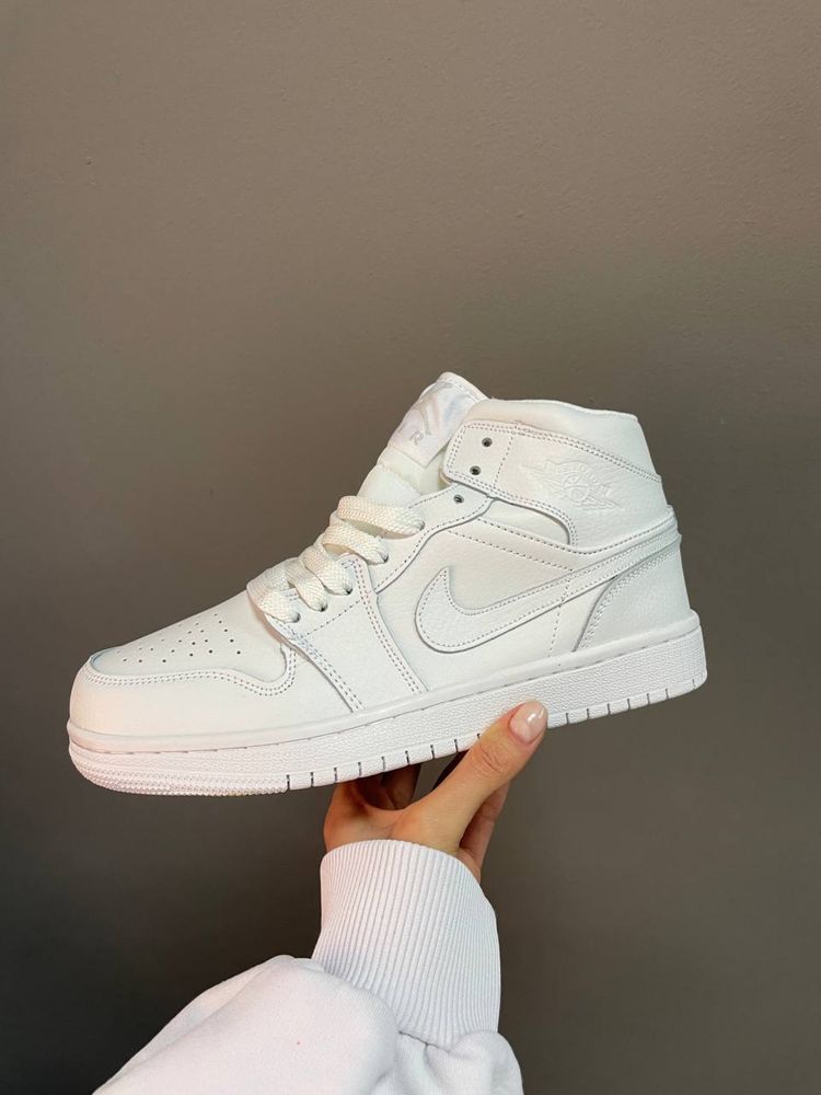 Buty Nike Air Jordan 1 All White