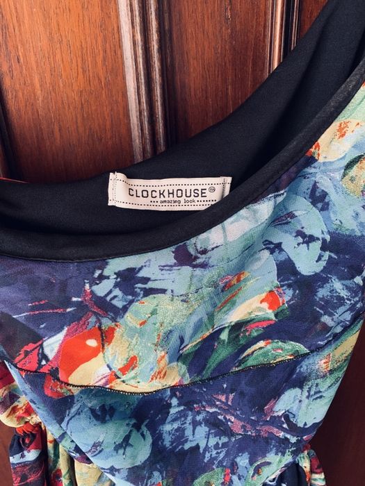 Sukienka na jedno ramię