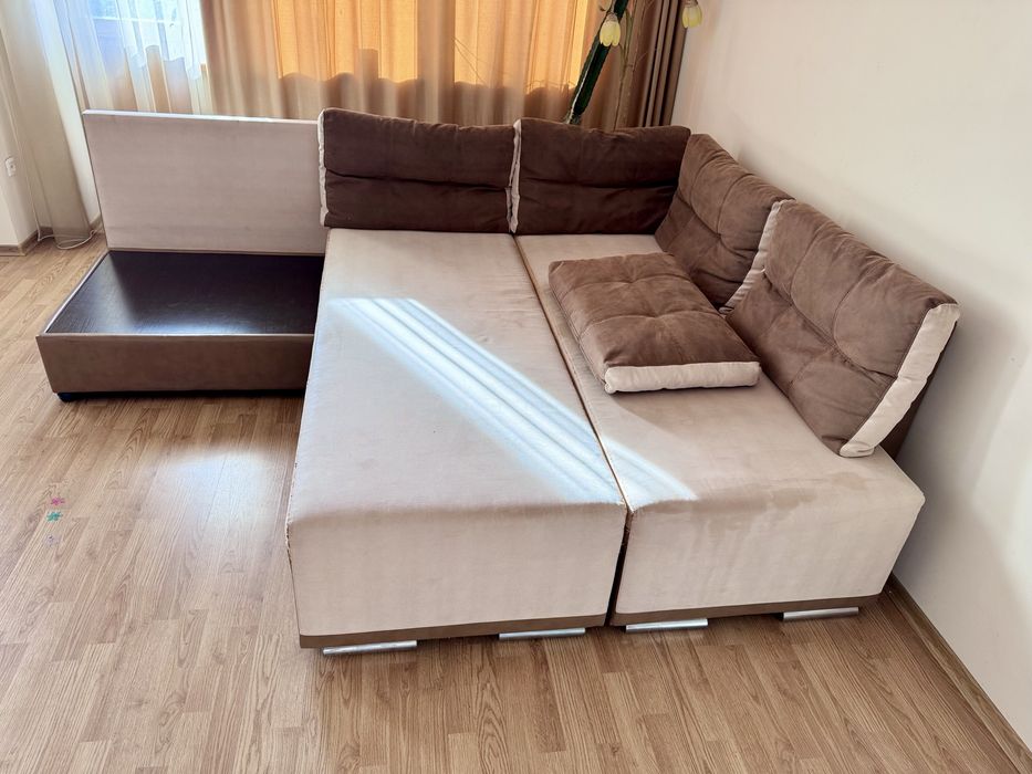 Кутовий диван, розкладний, з підйомним механізмом, журнальним столиком