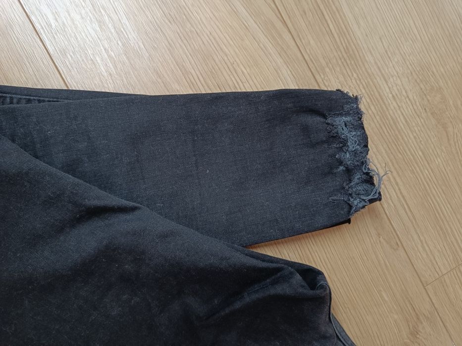 Jeansy Reserved rurki slim czarne postrzępione nogawki r. 36 S