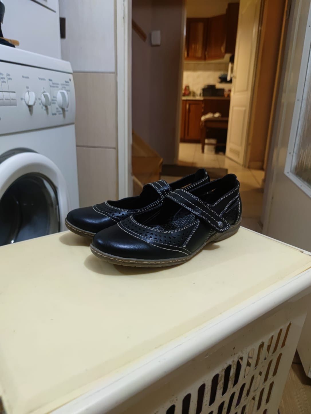 Buty damskie 40 półbuty baleriny na rzep Ariana classic retro drip pre