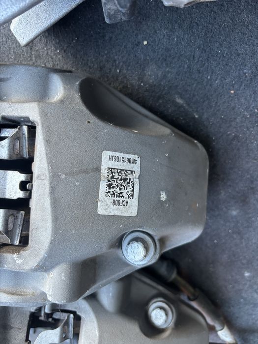 Komplet zaciskow hamulcowych Audi Q7 Q8