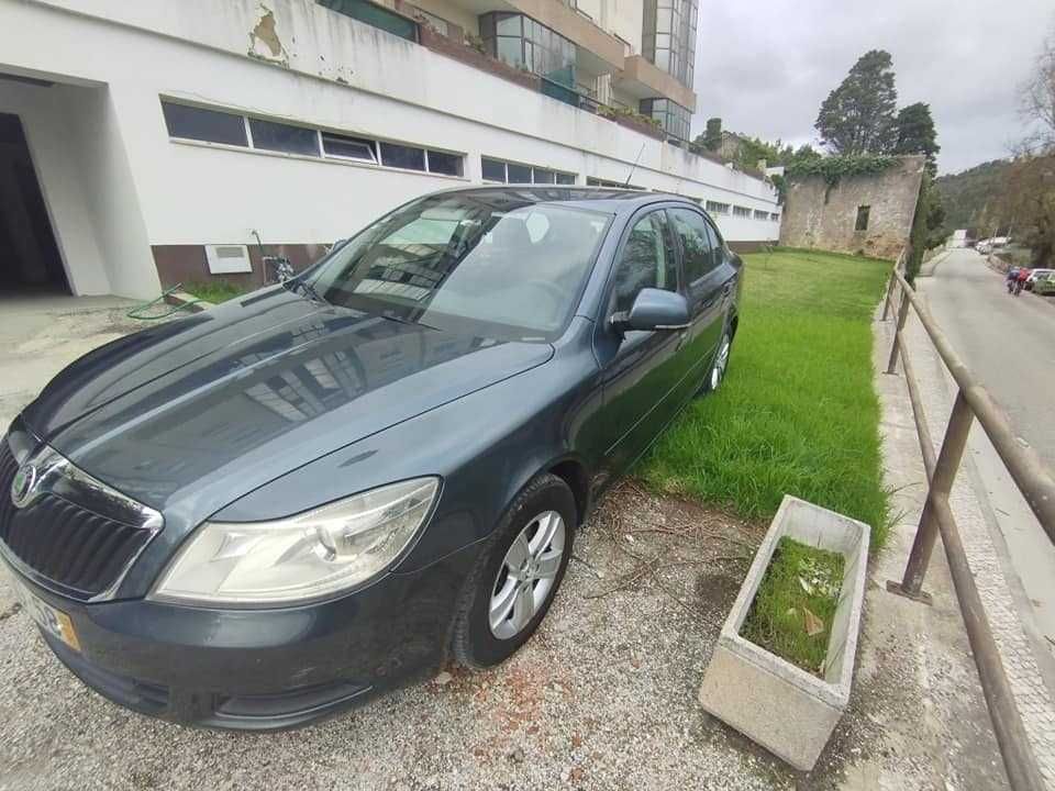 Skoda Octavia 1.6TDi - Gasóleo em excelente estado