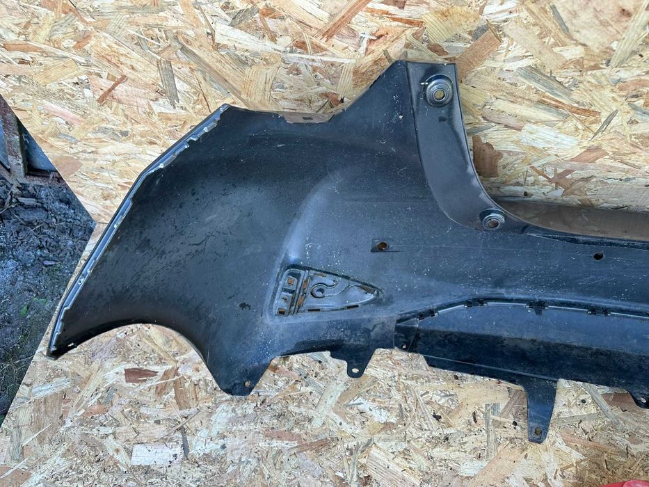 Toyota Yaris III 3 lift 17-19 PDC zderzak tylni tył cały orginał