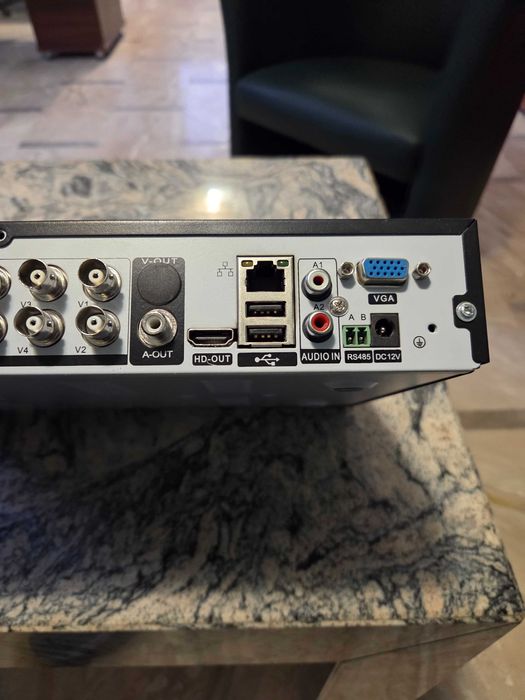 Rejestrator cyfrowy 16 kamer przemysłowych DVR5500EA