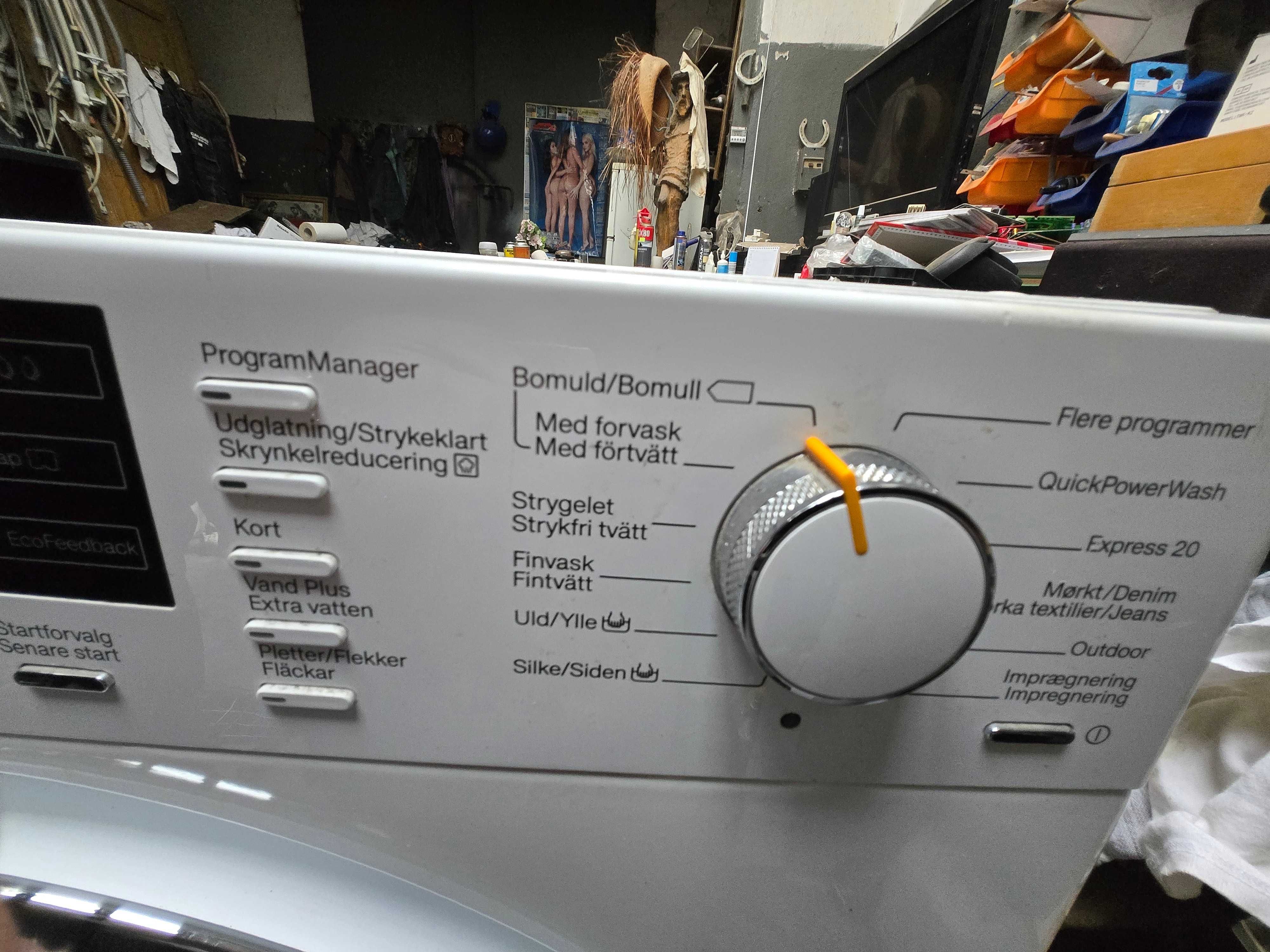 Pralka Miele W1 .Wsad 9 kg/1600 obr.LCD.Bęben plaster miodu,.Gwar.
