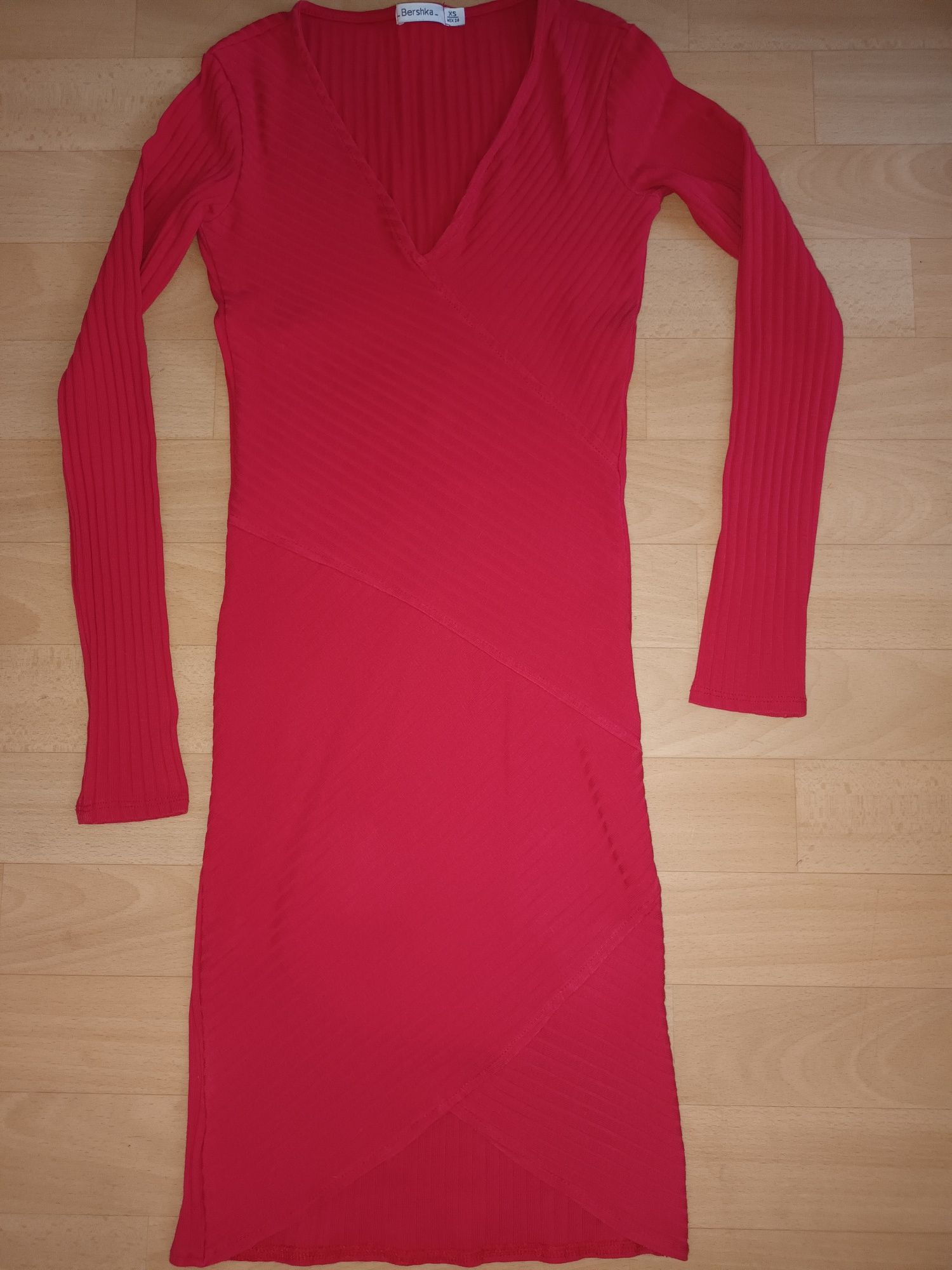 Asymetryczna sukienka Bershka XS