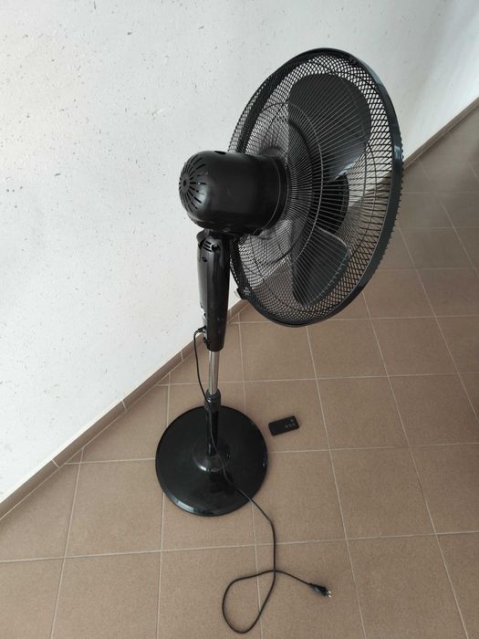Wiatrak Wentylator stojący