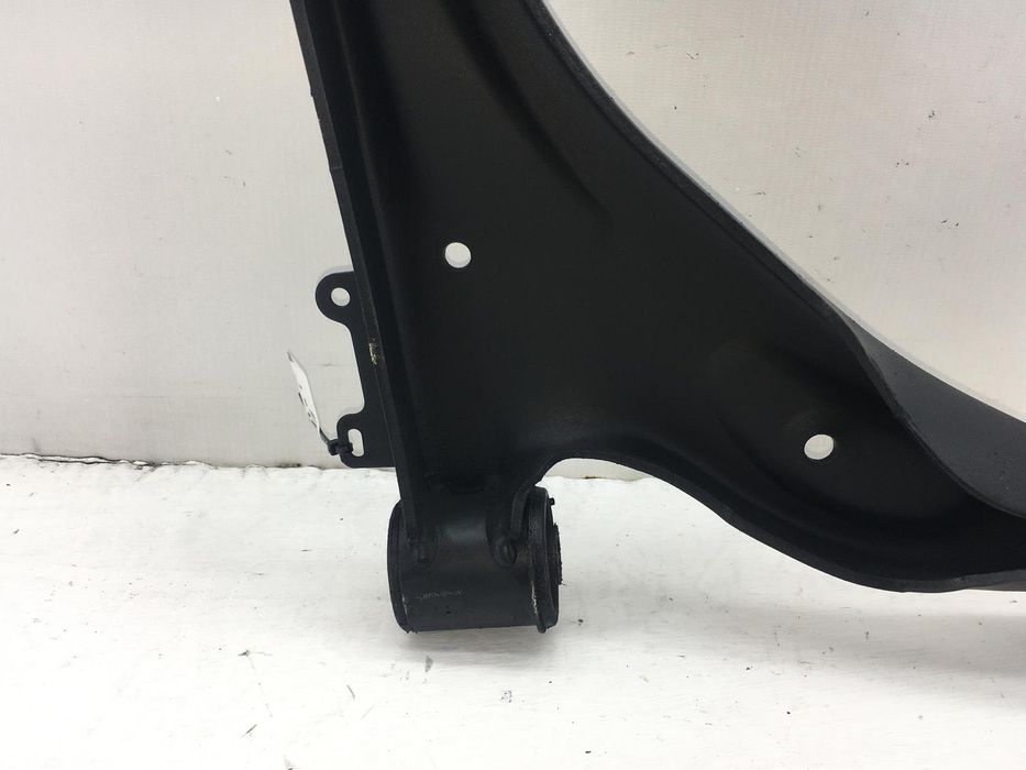 Важіль передньої підвіски нижній передній лівий CHEVROLET ORLANDO 2010