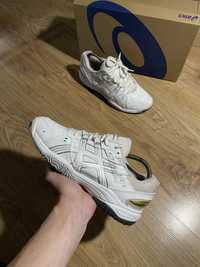 Футзалки asics