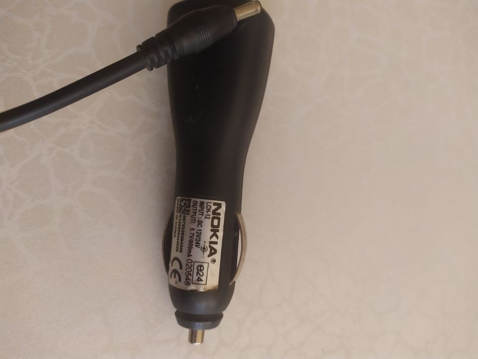 Автомобільна зарядка для Nokia