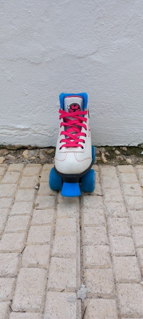 Patins de rodas menina