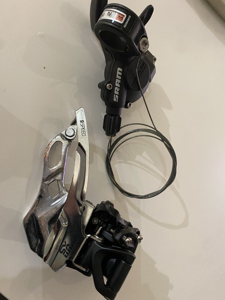 Desviador dianteiro SRAM X5 e pssador