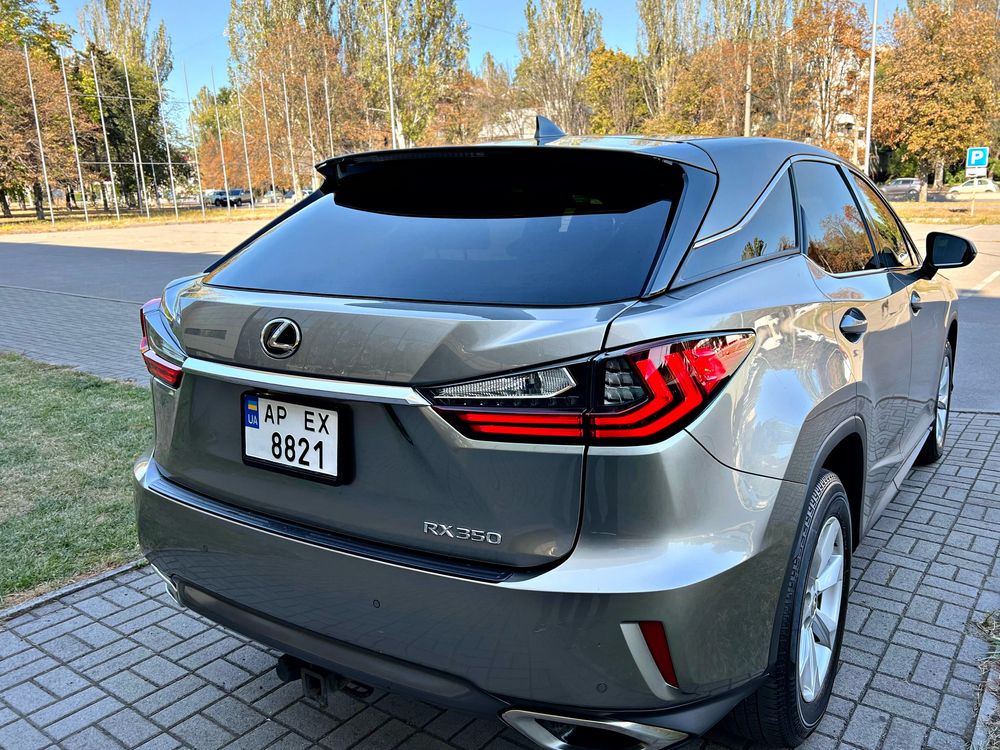 Продам LEXUS RX 350 2017 год первый хозяин