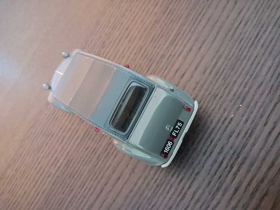 Norev 1/43 carro citroen 2cv