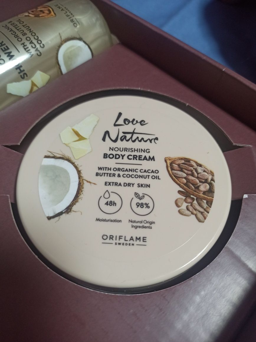 Love nature Oriflame кокосовий набір