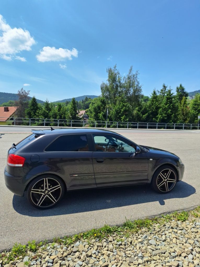 Audi a3 8p s-line 1.8 tfsi