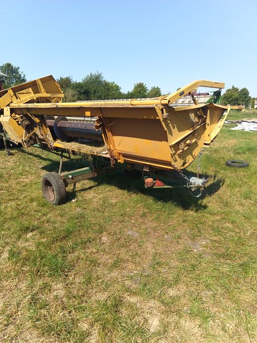 Podbieracz pokosu pkachtowy