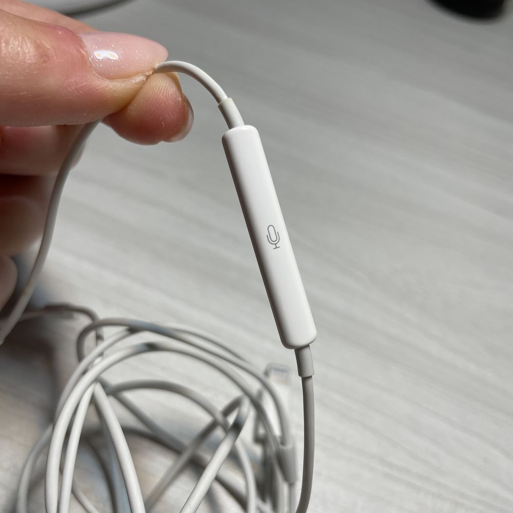 Навушники Apple EarPods Lightning Original