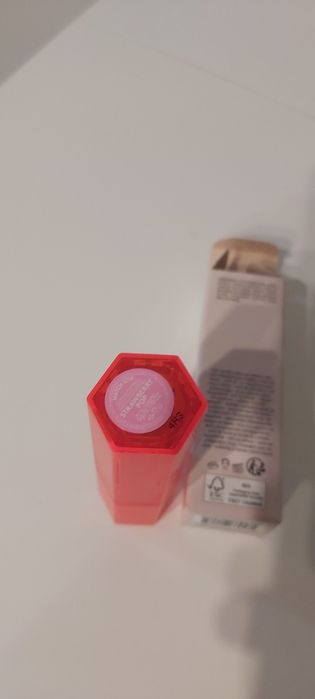 Fenty Beauty sztyft wielofunkcyjny strawberry pop