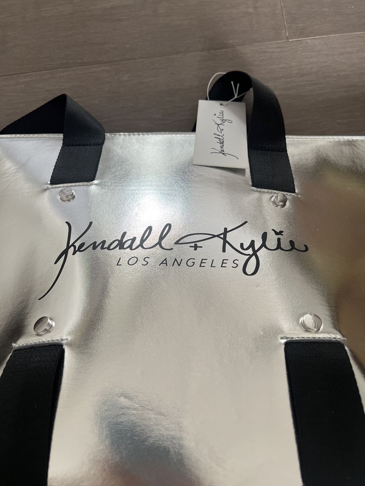Srebrna shopper Kendall Kylie srebrna czarna nowa