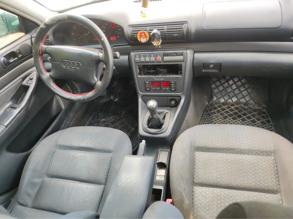Audi A4 sedan 97r zadbany ważne O.C i przegląd