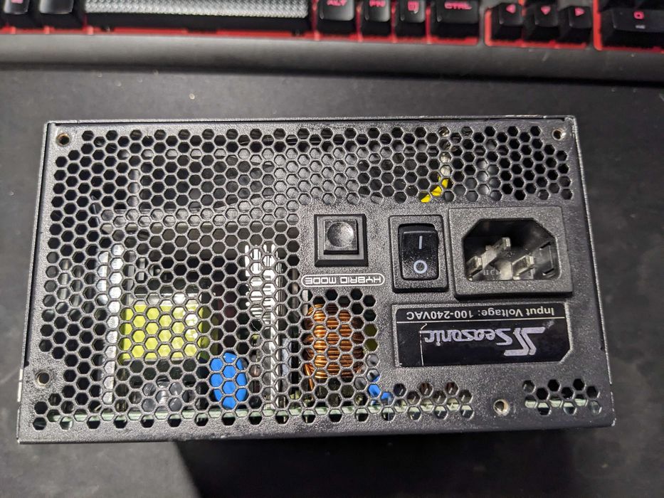 Блок питания Seasonic Focus GX-550 (SSR-550FX) 550W