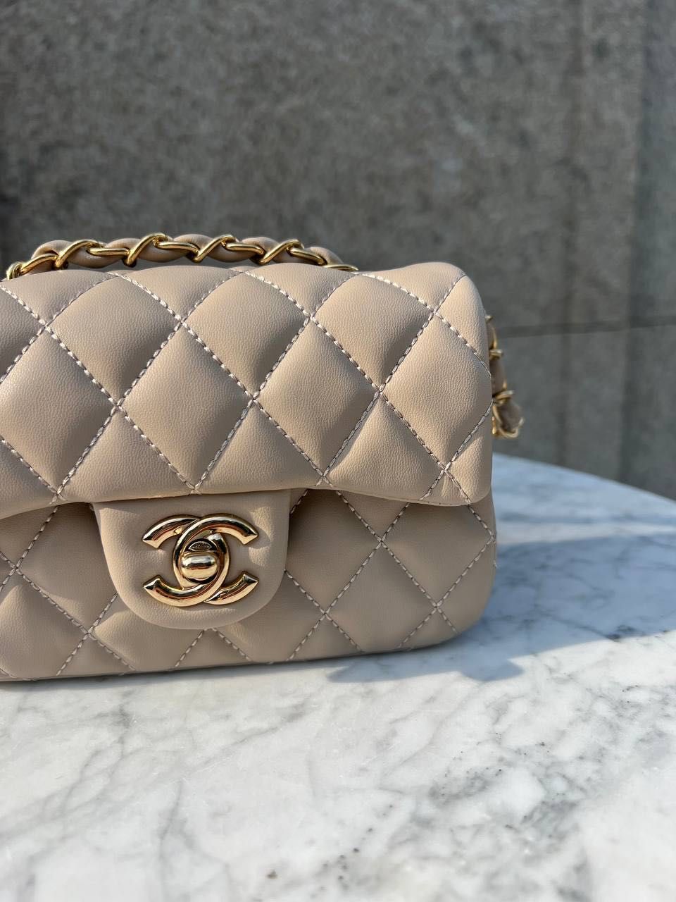 Новенька жіноча сумка Chanel mini (beige) з документами