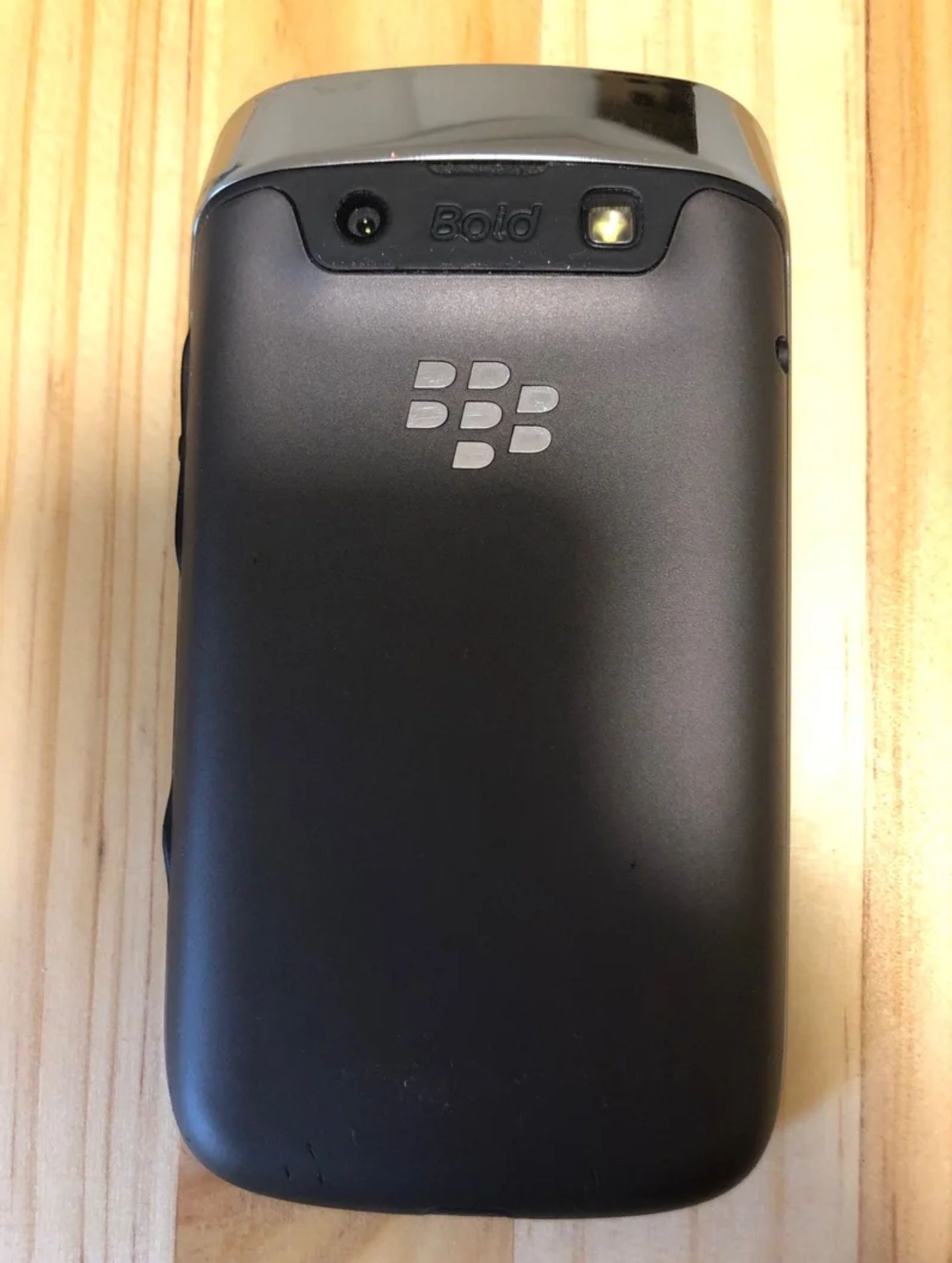 BlackBerry Bold 9790 - Clássico em Ótimo Estado!