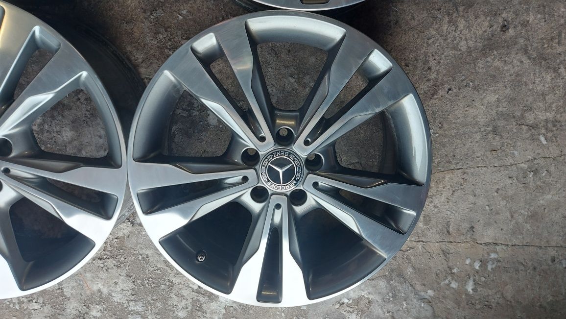 18" Mercedes W205 oryginal 5x112 8j et44  CLA W176 +opony 225/45/18