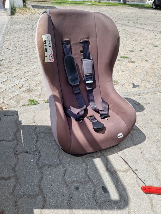 Vendo cadeira de bebé para carro