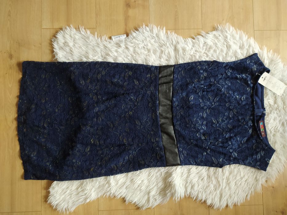 Sukienka granatowa  koronka