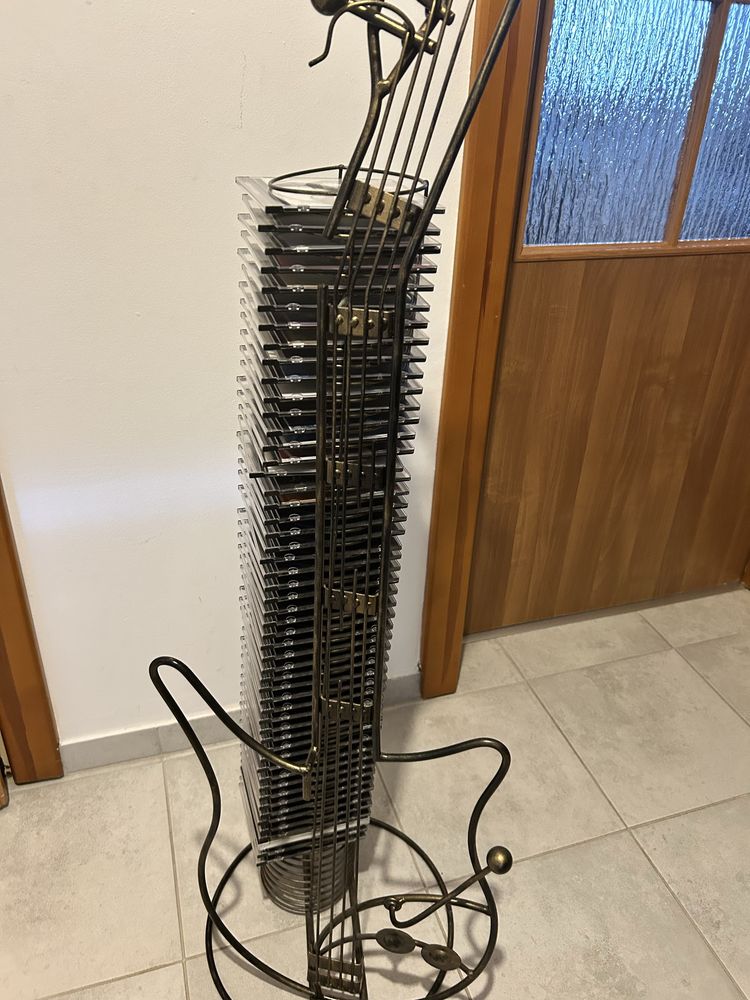 Stojak metalowy GITARA  na plyty CD