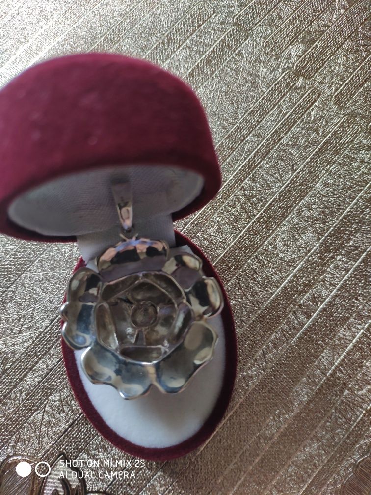 Подвеска серебряная.