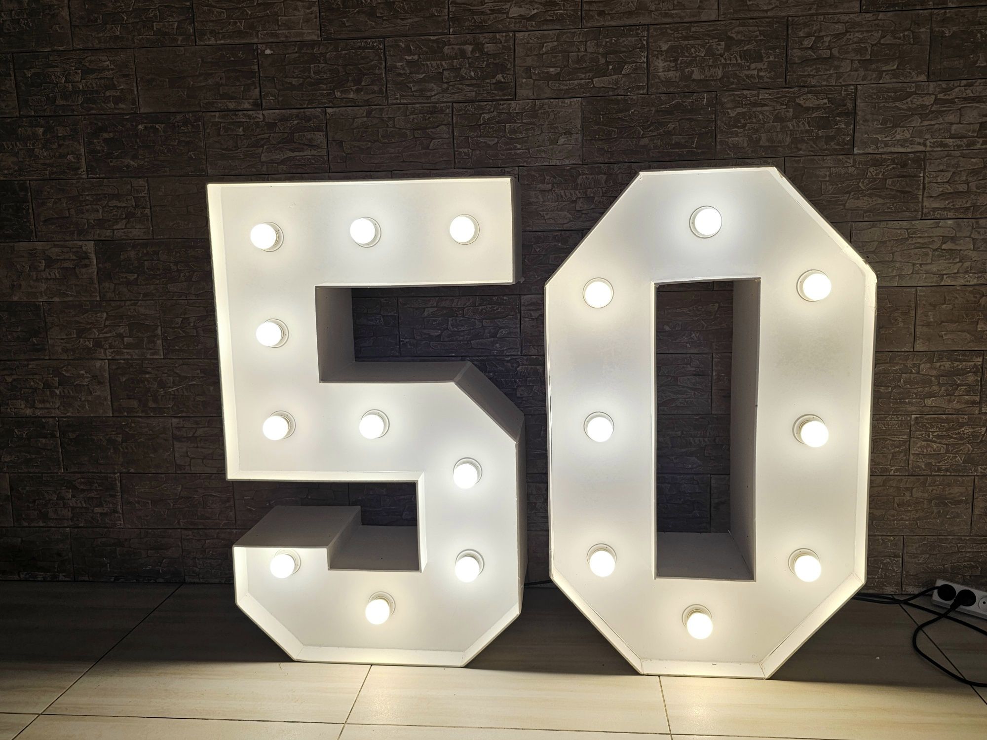 Miechów Cyfra 18ka   40 50 60 Napis Love Serce Led Nagłośnienie Nami